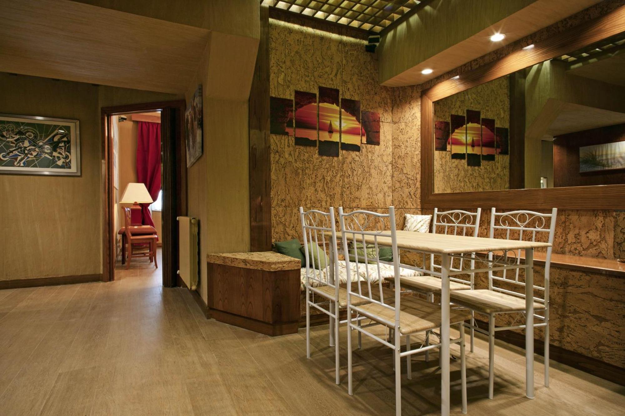 Back To 70's-modern And Terrace * Rome