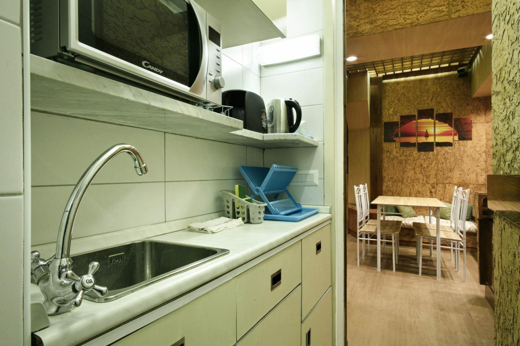 Apartment Back To 70's-modern And Terrace